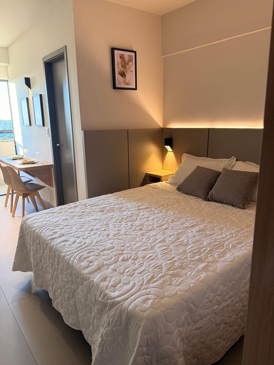 Quarto com cama queen